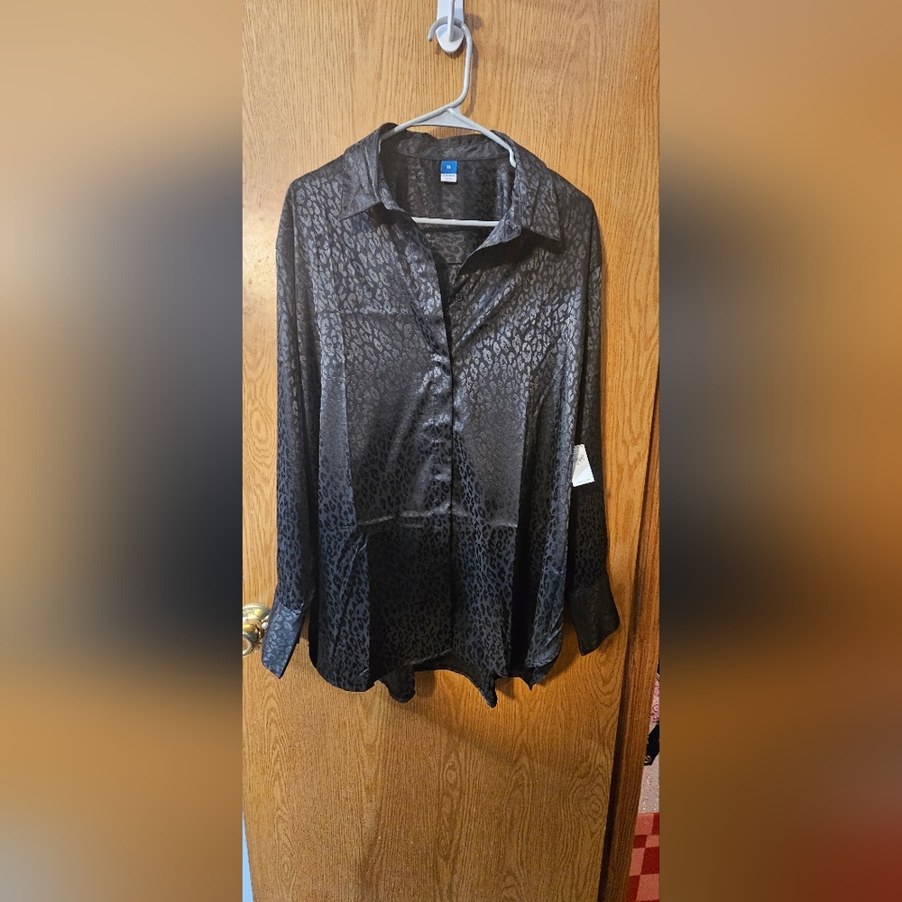 Leopard black button down